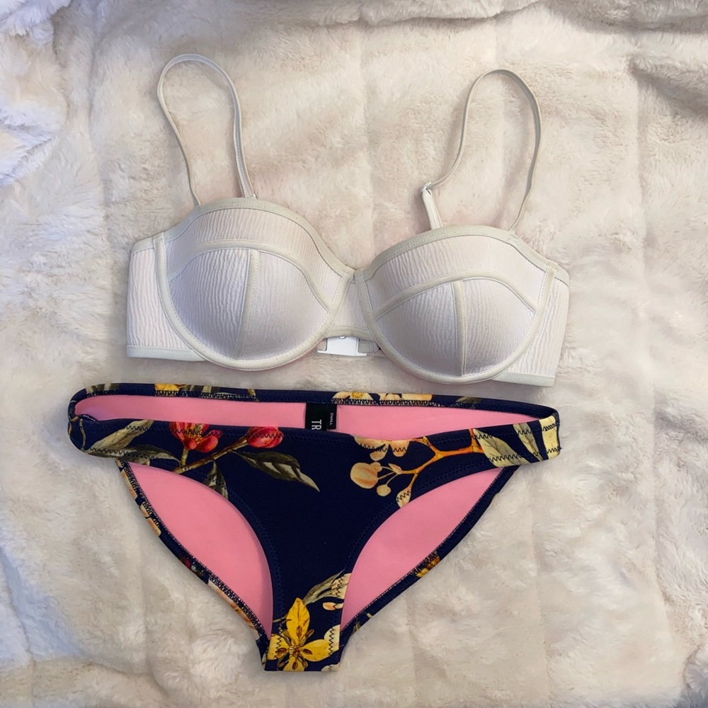 Triangl Bikini